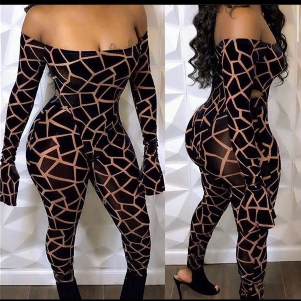 Cracked mesh bodysuit set